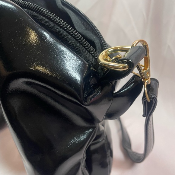 Black Dog-Shaped Crossbody Bag - Picture 14 of 14